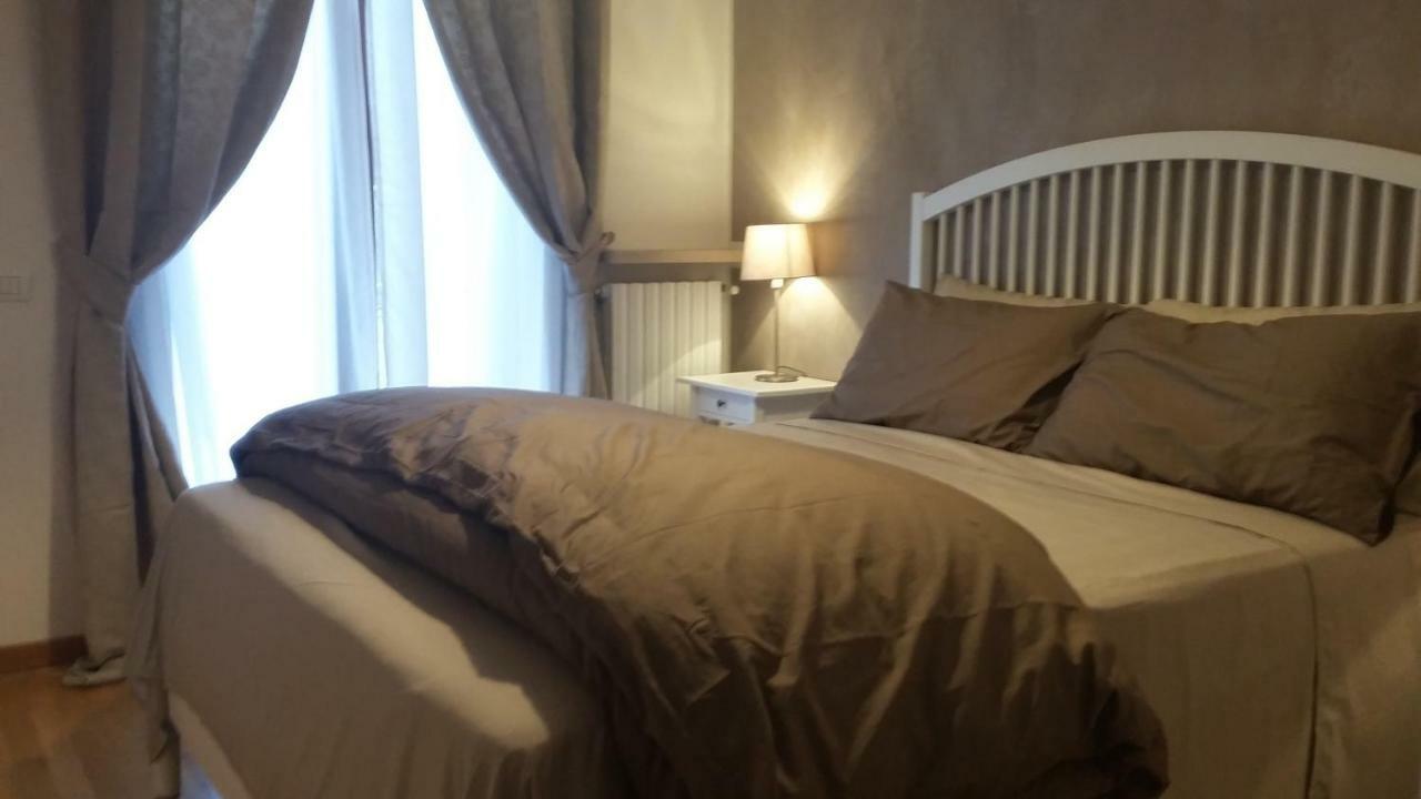 Residenza Leon Bed and Breakfast Castelnuovo del Garda Eksteriør billede
