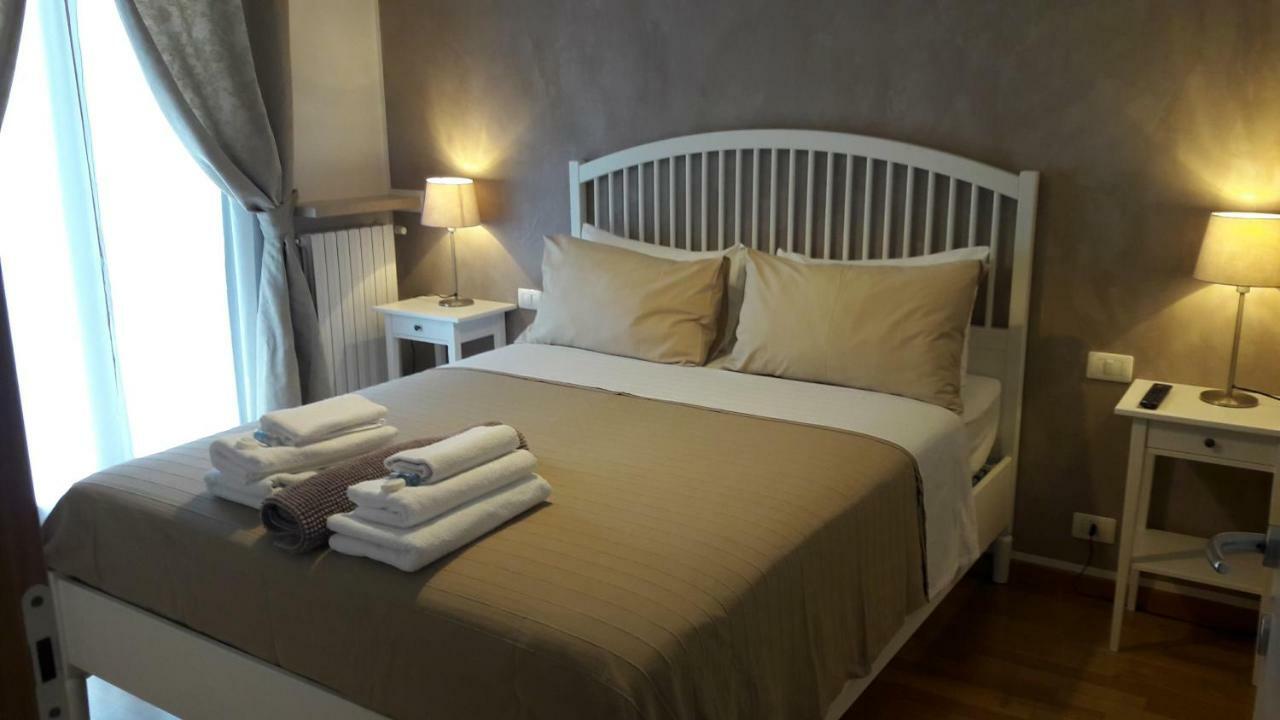Residenza Leon Bed and Breakfast Castelnuovo del Garda Eksteriør billede